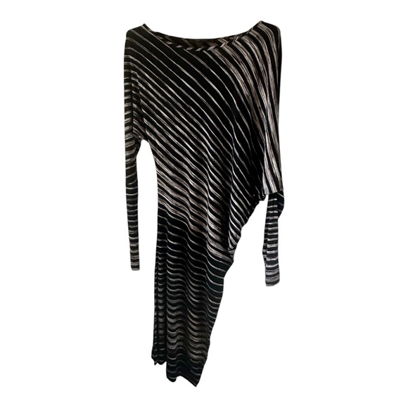BCBGMaxAzria Black and White Asymmetrical Dress Long Sleeve Size M - Picture 4 of 7